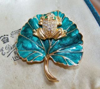 Vintage Signed Sp Jewellery Enamel Lily Leaf & Rhinestone Frog Duet Brooch Pin