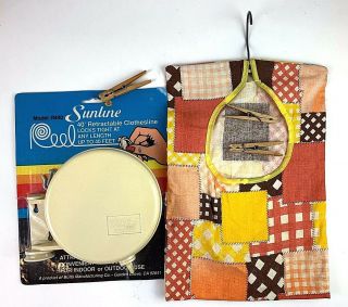 Vtg 1970s Clothes Pin Hanging Holder Bag And Retractable Clothesline Sunline
