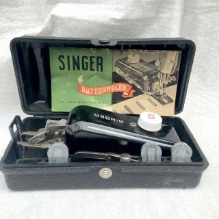 Vintage Singer 221 Featherweight Black Box Buttonholer Attachment For Buttonhole