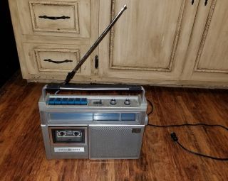 Vtg Portable General Electric 3 - 5216a Am/fm Radio Cassette Player Recorder