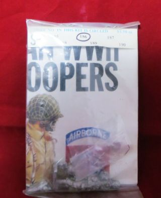 Vintage 1/32 1944 U.  S.  Paratroopers : D - Day,  Normandy 1972 Imrie / Risley Model 2