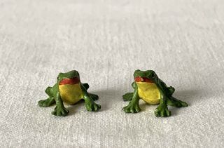 2 X Identical Vintage Britains Era Painted Lead Miniature Green & Yellow Frogs