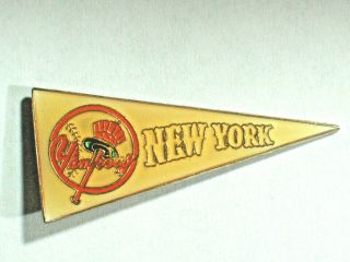 York Yankees Baseball Pennant Pin,  Vintage Enamel Lapel Pin Badge
