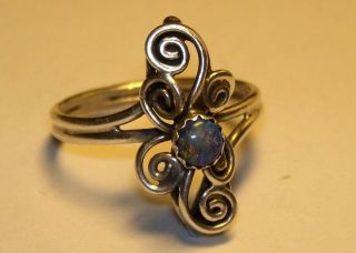 Sterling Silver 925 Vintage Estate Created Blue Swirl Ring Size 7.  5 - A76