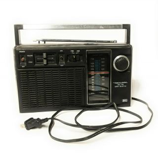 Vtg Realistic Selective Portable Am Fm Receiver 120v Or Battery Powered