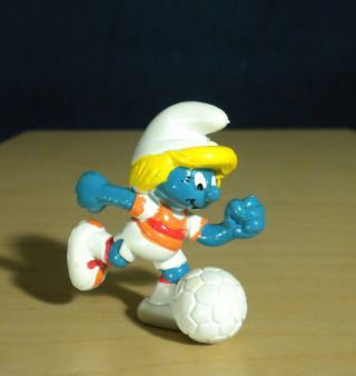 Smurfs 20163 Soccer Smurfette Vintage Smurf Sports Figure 1983 Toy Pvc Figurine