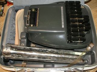 Vintage Stenograph Reporter Model Shorthand Machine Samsonite Hard Case Skokie I