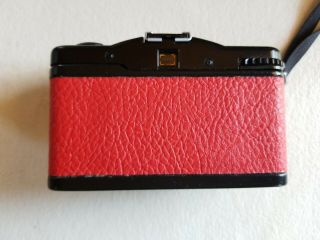 Lomo Minitar 1 32mm 1:28 Vintage Film Camera Red and Black 3