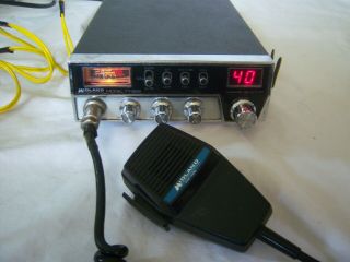 Vintage Midland 77 - 856 40 Ch Cb Radio Transceiver & Mic