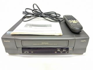 Sanyo 4 Head Vcr Vhs Recorder Player Model Vwm - 352 With Remote