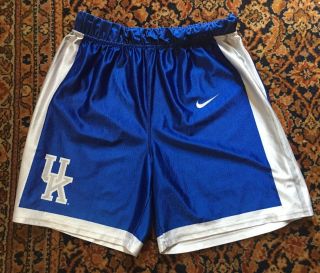 Vintage Nike University Of Kentucky Wildcats Basketball Shorts Large