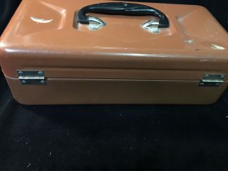 VINTAGE OLD PAL 5111 METAL TACKLE BOX WITH FOLD OUT TRAY 4