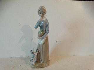 Vintage Lladro Line Casades Figurine Girl W/dog 10 Inches Retired Glossy
