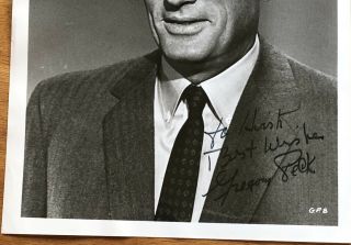 Academy Award Winning Actor Gregory Peck Autograph Photo (Vintage) 2