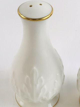 Vintage Noritake China Salt and Pepper Shaker White With Gold Rim.  Made in Japan 8