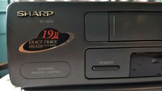 Sharp VC - A542U VCR Plus 4 Head HQ VHS Player w/Remote 4