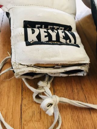 Vintage Cleto Reyes 16oz Boxing gloves 2