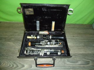 Vintage Vito Clarinet With Case,  Has Wear And A Crack