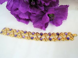 Vintage Trifari Shiny Gold Plated Violet & Purple Cabochon Bracelet Gorgeous