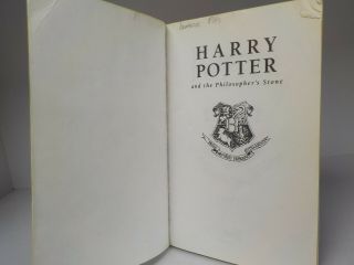 Harry Potter And The Philosopher ' s Stone by J.  K.  Rowling (1st/6th) ID:771 3