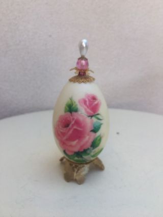 Vintage Kitsch Egg Shell Lacquer Art Roses Theme Metal Stand 5.  5 "