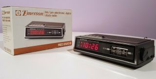 Vintage 1980 Emerson Alarm Clock Radio Red 5500b