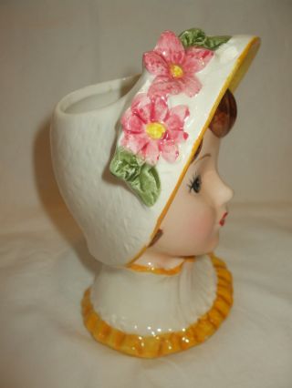Charming Vtg LEFTON Japan - LADYS - HEAD - VASE - 5562 - Straw Hat planter Yellow 6 1/4 