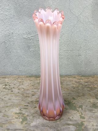 Vintage 10” Fostoria Pink Ribbed Swung Mid Century Modern Stretch Glass Vase