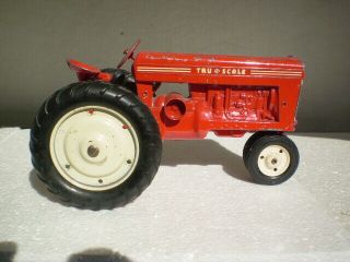 Vintage Carter Tru - Scale 560 Toy Tractor 1/16