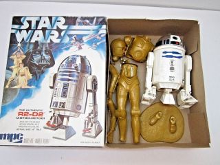Vintage 1977 Star Wars R2 - D2 & C - 3po Built Up Models In R2 Box Mpc 1970 