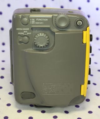 Vintage Sony Walkman AM/FM Sports Cassette Player WM - SXF33 YELLOW Cosplay 2