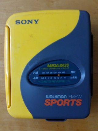 Vintage Sony Walkman Sports Cassette Player Recorder Radio Wm - Sxf33