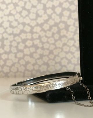 Vintage Sterling Silver Hinged Engraved Design Bangle Bracelet Safety Chain