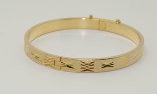 Vintage 18carat 18k Rolled Gold Bangle With Diamond Cut Design And Safety Chain 2
