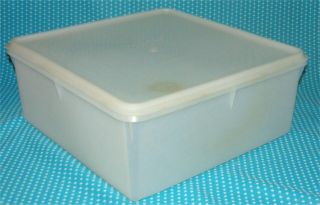 Vtg Tupperware Large 36 Cup Square Keeper Container 12” X 12” X 5” Seal