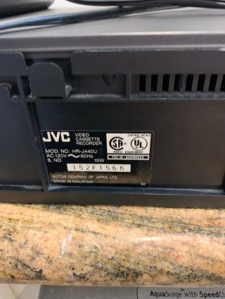 JVC HR - J44OU Pro - CISION 19u Plug And Play VHS VCR Player Recorder 4 Head HQ 3
