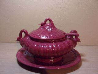 Vintage Porta Cranberry Swan Soup Tureen With Lid,  Underplate And Ladel