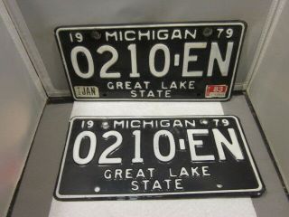 Vintage Set Of 2 Michigan 1979 83 License Plate 0210 - En Expired Black & White