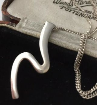 Vintage Jewellery Lovely Sterling Silver Wave Pendant And Chain