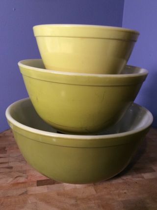 Set 3 Vtg Pyrex Verde Green Avocado Nesting Mixing Bowls 401,  402,  403