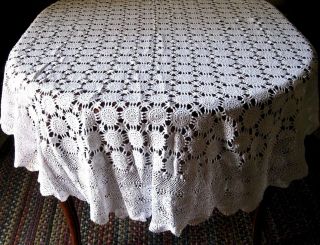 Vintage Hand Crochet White Cotton Lace Oval Tablecloth Banquet Size 112 " X 61 "