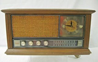 Vintage Ge Alarm Clock & Am Fm Radio Dual Speakers Solid State T - 2260h