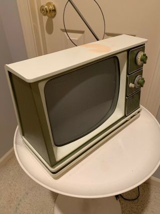 Mid Century Space Age Zenith B/W Portable TV Green 7