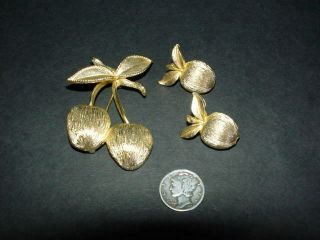 Vintage Sarah Coventry - Gold Tone - Cherry / Fruit Pin,  Clip Earrings Set