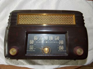 General Electric 202 Bakelite Vintage Am Radio