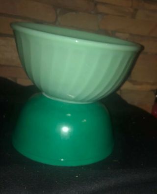 Vintage Jadeite Green Fire King Swirl Large Mixing Bowl 9 X 4 1/2