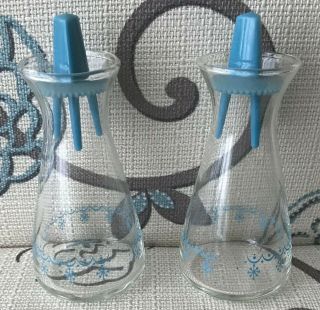 Vintage Pyrex Corelle Snowflake Blue Clear Glass Salt And Pepper Shakers Euc