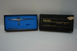 Vintage Iwata Hp - A Airbrush (made In Japan) Anest Iwata Corporation