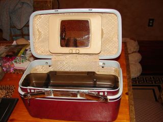 Vintage Samsonite Silhouette Makeup Travel Train Case Maroon Red Burgundy W/ Key