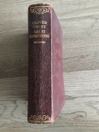 Charles Dickens Oliver Twist & Great Expectations Hazell,  Watson & Viney Ltd